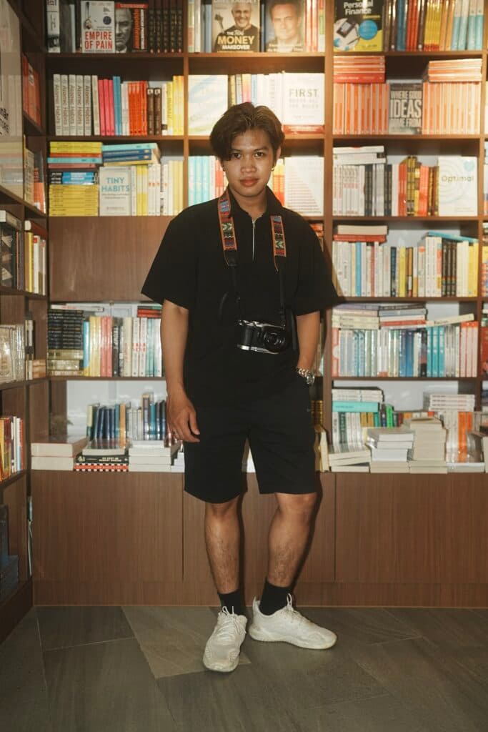 Film Look · jonpoon.jpg — frame 1
