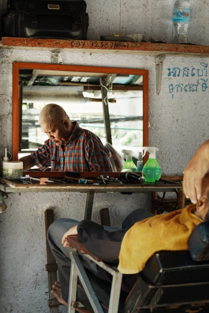 Film Look · Hea Kimhong ហ៊ាន គីមហុង — frame 1