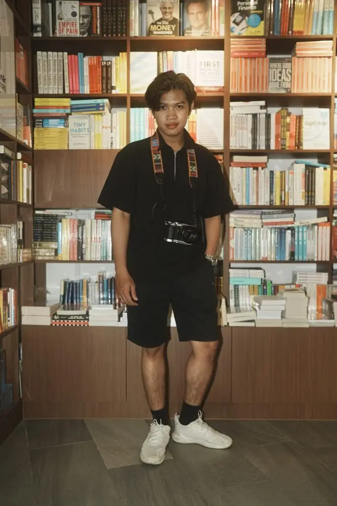 Film Look · jonpoon.jpg — frame 1